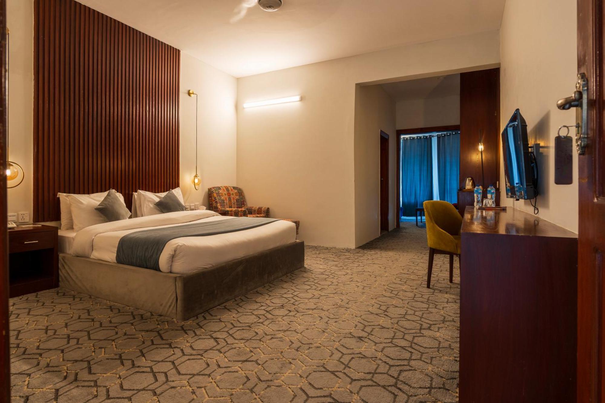 Tibet Hotel 锡卡都 外观 照片